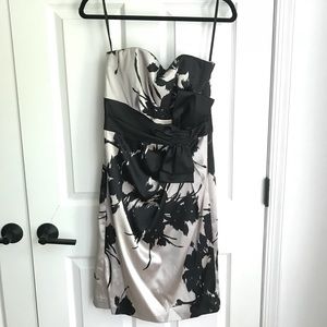 White House Black Market Floral Dress With Bow
